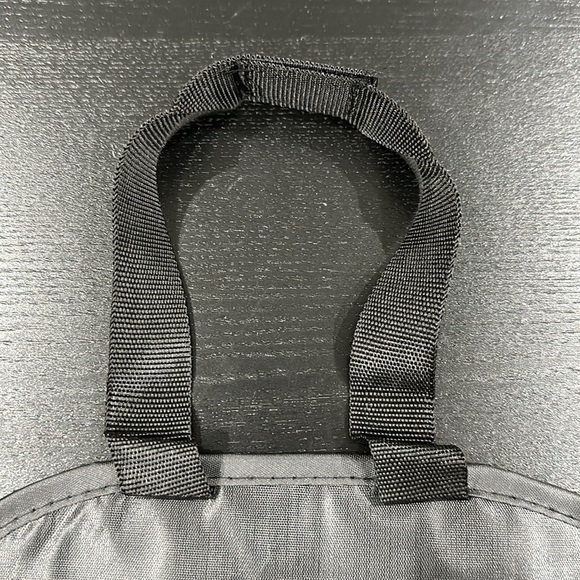 Mobil 1 Headrest Backseat Car Organizer - Picture 3 of 5